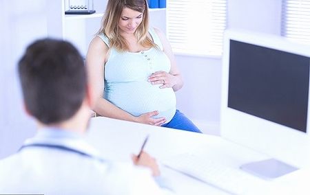 中山试管医院：自然怀孕跟做试管婴儿哪个容易怀双胞胎？